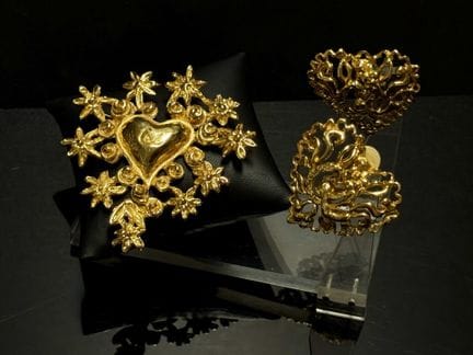CHRISTIAN LACROIX- Collection Noël 1993  
Demi-par