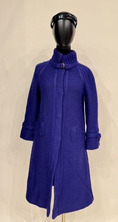 MARIE-MARTINE
Manteau vintage en tricot de laine v