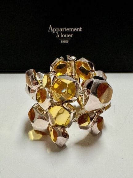 APPARTEMENT A LOUER
Important bracelet créateur "R