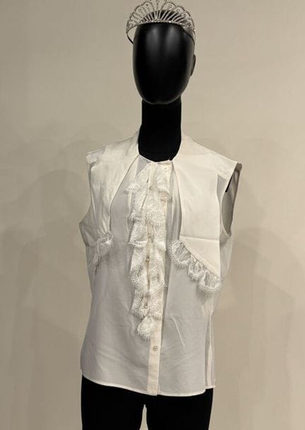 CHANEL couture par Karl Lagerfeld
Chemisier sans m