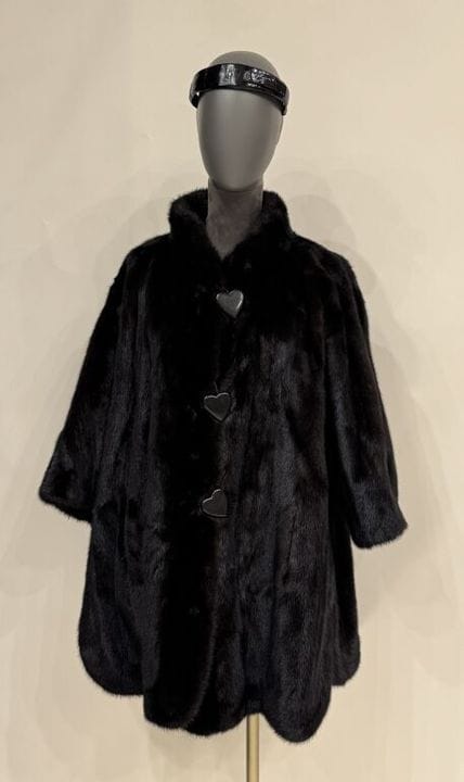 YVES SAINT-LAURENT Fourrures 
Manteau trois-huitiè