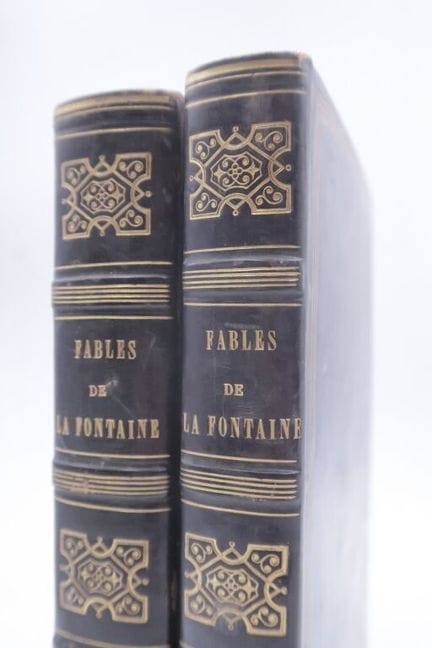 让·德·拉·封丹与格兰维尔。《寓言集》。

巴黎，H. Fournier Ainé出版社，1838年