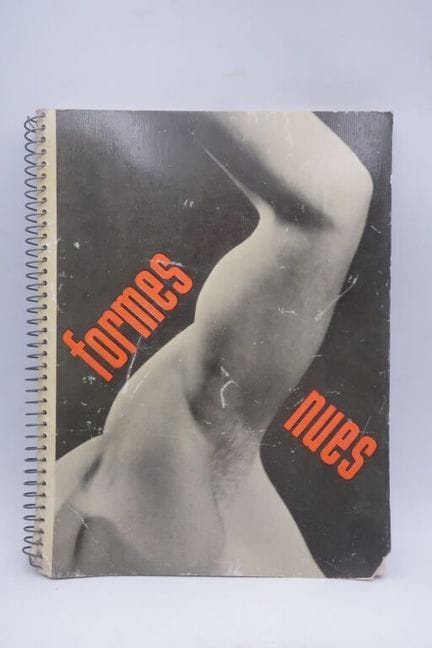 布拉萨伊；曼·雷；阿尔宾·吉约、劳尔和安德烈·凯尔特斯。《裸体形态》。

图形与摄影艺术出版社，19