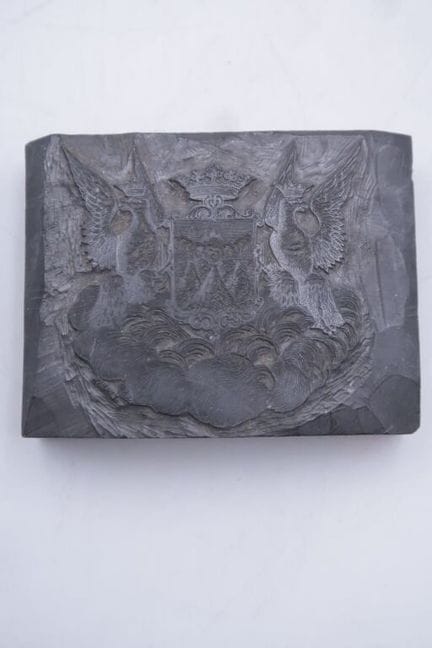 [木刻]。19世纪木刻，刻有蒙格兰家族（普罗旺斯）的纹章。

19世纪木刻，刻有蒙格兰家族（普罗旺斯