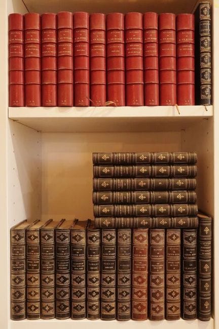 [ENCUADERNACIONES]. MUSSET; HUGO y VIGNY. Lote de 