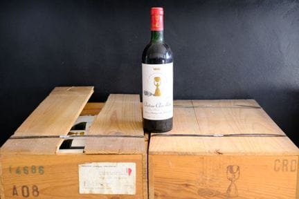 克莱尔克·米隆酒庄——菲利普·德·罗斯柴尔德男爵酒庄——波亚克列级名庄，1974年。
酒液液位至肩部