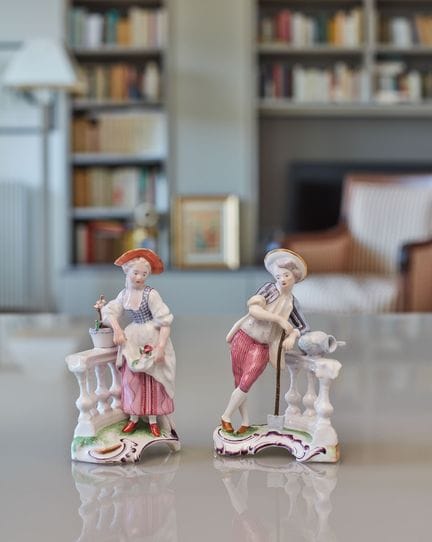 NIDERVILLER 
Très rare paire de figures dites « à 