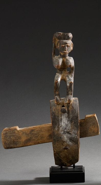 MALI, Dogon
Serratura antropomorfa in legno intagl