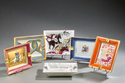 HERMÈS PARIS
Set composto da cinque posacenere e u