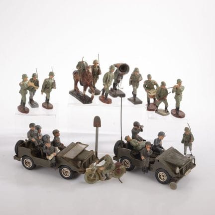 Set of colorful figures, including Wehrmacht and N