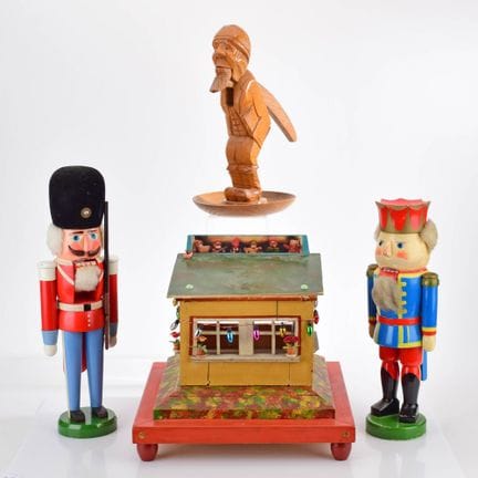 Legno, tornito e segato, 1 pezzo intagliato, 3 div