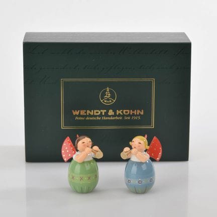 Wendt &amp; Kühn，格吕恩海尼兴，金发或棕发天使手持长笛，分别置于蓝色或绿色蛋形容器中