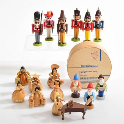 vari produttori, legno, tornito e segato, in parte