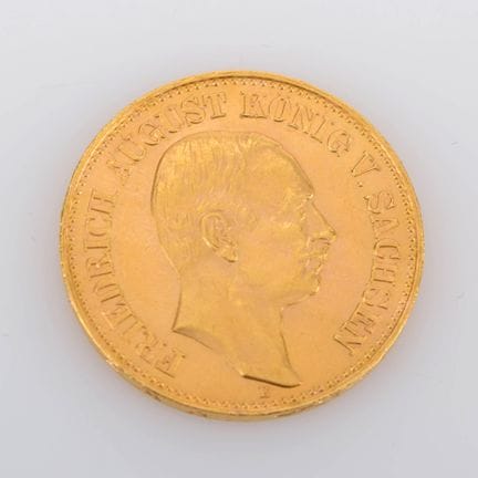 900 gold (approx. 8 g), obverse: portrait of King 