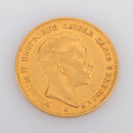 900 gold (approx. 4 g), obverse: portrait of Emper