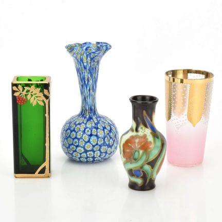 4 pièces au total, 3 en verre, 1 en céramique, dif