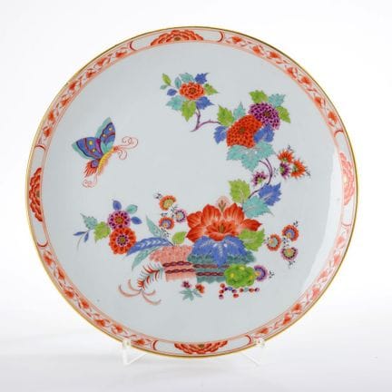 迈森，剑形印记，4处镂空，1934年后作品，平底凹形，饰有仿“带边2号城堡花瓶”的印度花卉彩绘图案，
