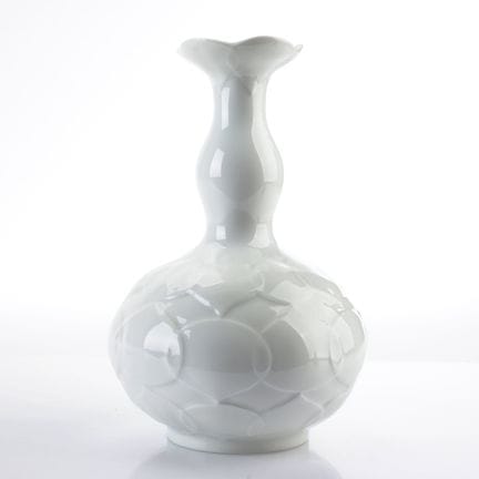 迈森，剑形标志，第一系列，所谓“莲花花瓶”，路德维希·泽普纳设计（1960/70年），瓶身呈鼓状，饰