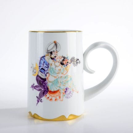 迈森，剑形标志， I. Wahl，2000年后作品，杯身呈轻微锥形上翘，杯底呈波浪状切割，卷边带状提