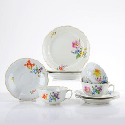 迈森，剑形标记，6×2 穿孔，3×I级，1948年后，新剪影造型，彩绘装饰为斜向排列的“多彩花卉3”