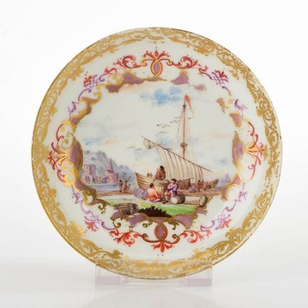 Meissen, sword mark, First Class, evenly domed sur