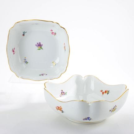 迈森，剑形标志，I类，新剪影造型，彩色散花彩绘，金边，B型约21或22厘米，菲佛时期1924-193