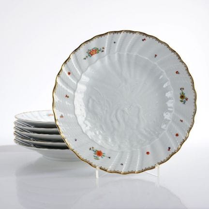 迈森，剑形标志， I. Wahl，2000年后出品，出自“天鹅图案”餐具系列，盘面中央为两只天鹅和两