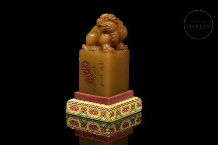 A scholar’s seal carved from Shoushan stone, which