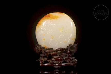 Schmuckstück aus weißer Hetian-Jade mit sanftem, f
