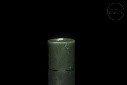 Rohrförmiger Ring aus Jade (Nephrit) mit dickem Qu