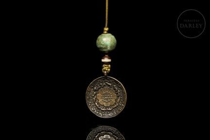 Tibetischer astrologischer Anhänger oder Talisman 