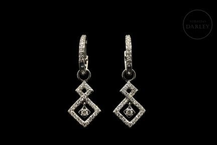 Ohrringe aus 18 Karat Weißgold und Diamanten. Best
