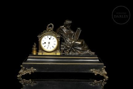 Patinierte und vergoldete Bronze auf einem Sockel 