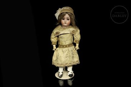Bambola in porcellana della Catterfelder Puppenfab