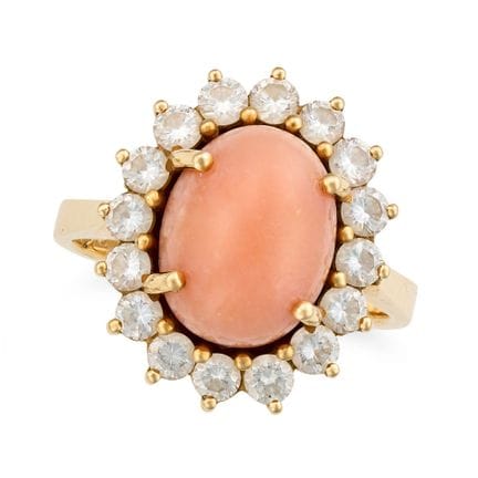 NO RESERVE - A CONCH PEARL AND DIAMOND CLUSTER RIN