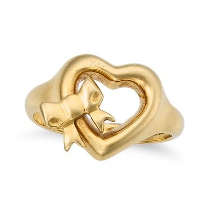 NO RESERVE - TIFFANY & CO., A GOLD HEART RING, 199