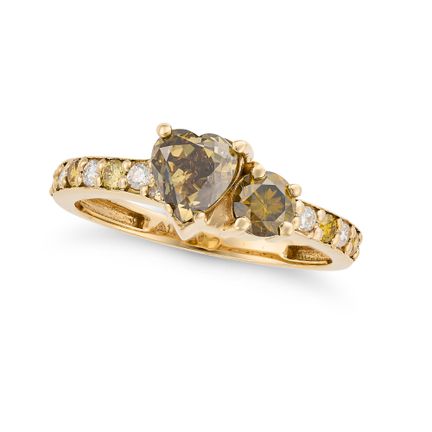 NO RESERVE - A FANCY COLOUR DIAMOND DRESS RING set