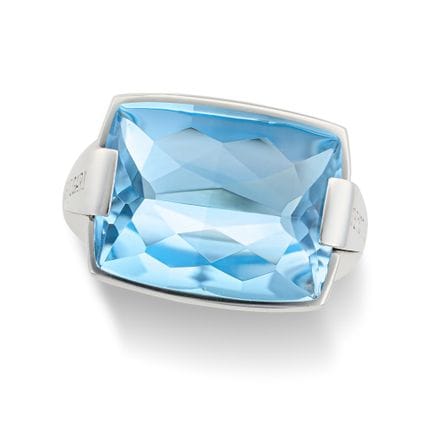 NO RESERVE - BVLGARI, BLUE TOPAZ RING in 18ct whit