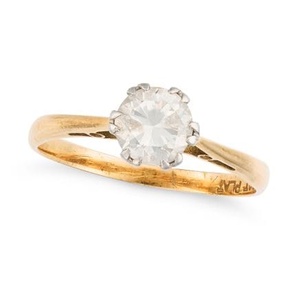 NO RESERVE -A VINTAGE SOLITAIRE DIAMOND RING in 18