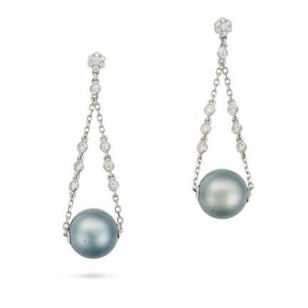 NO RESERVE - A PAIR OF TAHITIAN BLACK PEARL AND DI