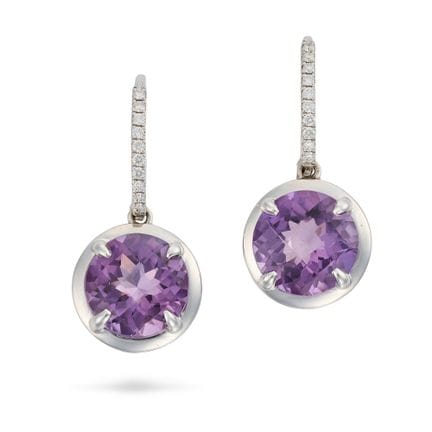 SANS PRIX DE DÉPART - UNE PAIRE DE BOUCLES D'OREIL