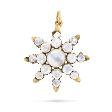 NO RESERVE - AN ANTIQUE MOONSTONE PENDANT the pend