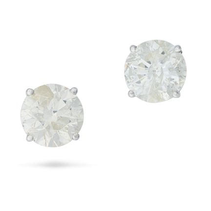 NO RESERVE - A PAIR OF DIAMOND STUD EARRINGS each 