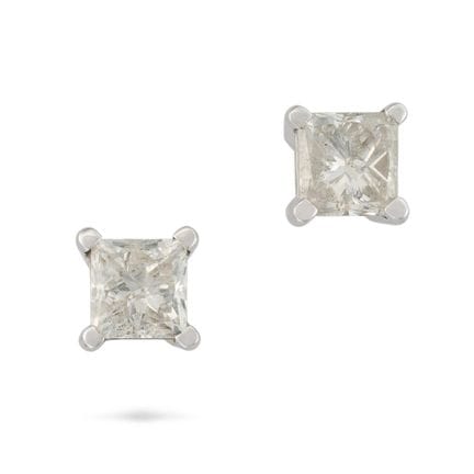 EIN PAAR DIAMANT-OHRSTECKER, jeweils besetzt mit e