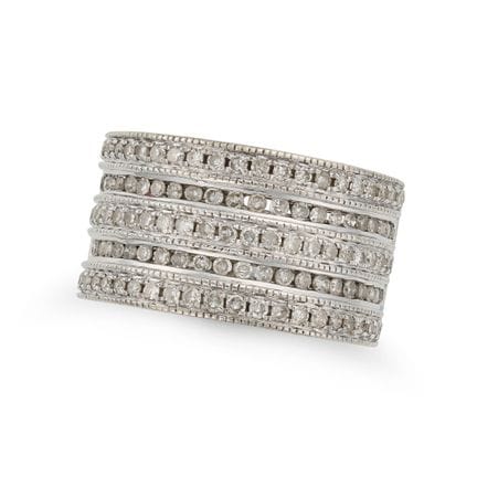 Ein DIAMANT-BOMBE-RING aus 18-karätigem Weißgold,
