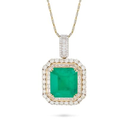 EINE EDLE SMARAGD- UND DIAMANT-HÄNGERKETTE MIT 18,