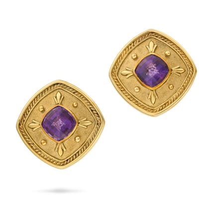 EIN PAAR AMETHYST-OHRRINGE
 aus 9-Karat-Gelbgold, 