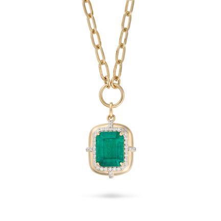 EINE HALSKETTE MIT SMARAGD- UND DIAMANT-ANHÄNGER: 