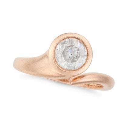 Ein DIAMANT-RING, besetzt mit einem runden Diamant