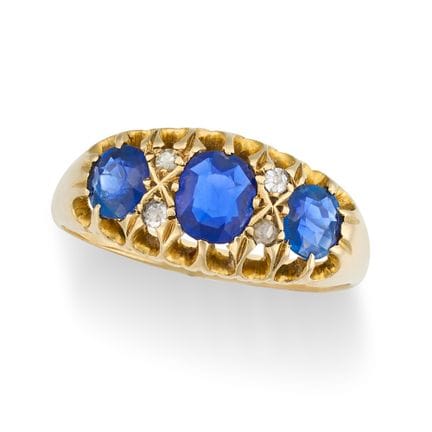 BAGUE ANTIQUE EN SAPHIRS ET DIAMANTS en or jaune 1